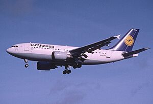 158cg - Lufthansa Airbus A310-304; D-AIDH@LHR;27.10.2001 (8354096634)