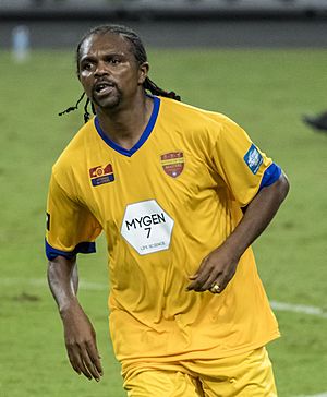 Nwankwo Kanu Facts for Kids