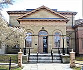 2021 Redwood Library and Athenaeum side entrance, Redwood Street, Newport