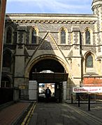 Abbey Gatehouse, Abbey Square, Reading - geograph.org.uk - 1770087 cropped