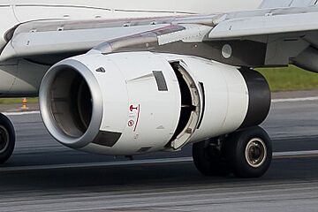Avianca Brazil A318 (PR-AVL) landed at Congonhas-São Paulo International Airport (1) (cropped)