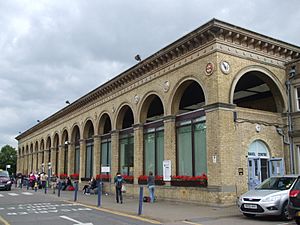 Cambridge station building