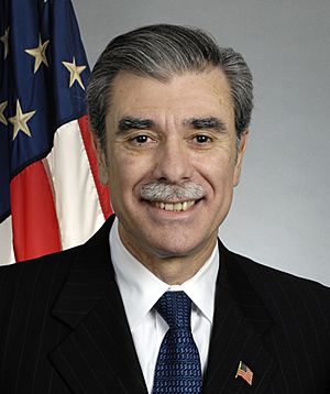 Carlos Gutierrez official portrait