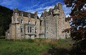 Castle Menzies - geograph.org.uk - 968717