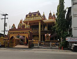 Dev Mandir Hindu Tempel aan Rattanakosin Road IMG 20230309 114709