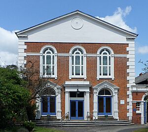 Dorking United Reformed Church, West Street, Dorking (NHLE Code 1230093) (July 2013) (7)