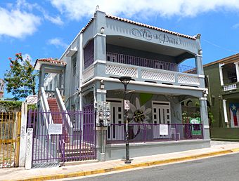 Edificio Comunidad de Orgullo Gay de Puerto Rico - San Juan Puerto Rico.jpg