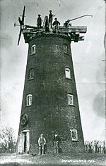 Ellerker Mill (Demolition) 1913 (archive ref DDEY-1-67) (28583977755).jpg
