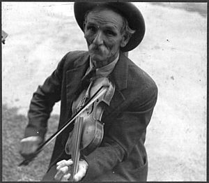 Fiddlin' Bill Hensley, mountain fiddler, Asheville, North Carolina (LOC)