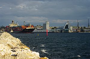 Fremantle harbour gnangarra 01