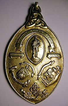Irvine Burns Club - President's Chain - medallion (2)