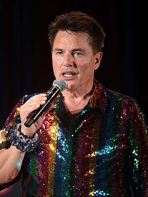 John Barrowman (52113578845) (cropped).jpg