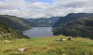 Røldalsvatnet, 2011 August.jpg