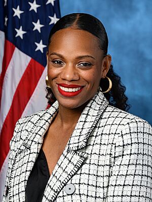 Rep. Summer Lee - 118th Congress (3x4 cropped).jpg