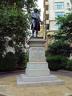 Robert Raikes Statue, Victoria Embankment Gardens - London.jpg