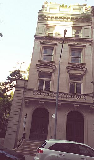 11 East 70th St in Manhattan
