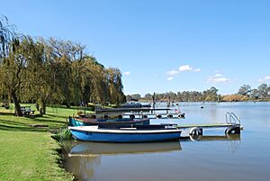 Bailieston Goulburn Weir Boats