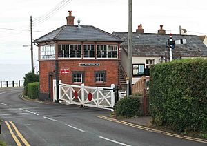 Blue Anchor signal box and crossing gates - geograph.org.uk - 1474745