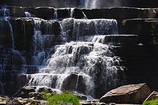 Chittenango-falls-lower