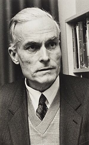 Endel Lippmaa (413534 ERM Fk3051 13273 413534) (cropped).jpg