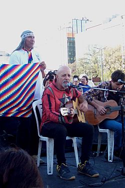 Félix Díaz junto a Gustavo Cordera en el acampe Qom 13