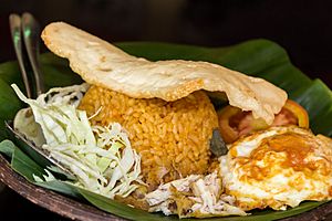 Fried rice and chicken, Banaran9 Cafe, 2014-06-16