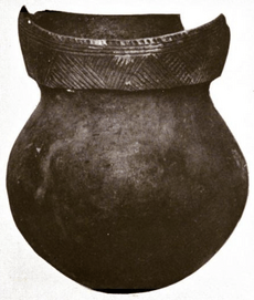 G Murray Reynolds Pot 1900
