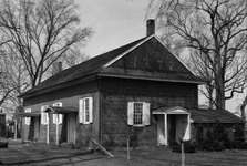 Historic American Buildings Survey Nathaniel R. Ewan, Photographer March 14, 1936 EXTERIOR - SOUTHEAST ELEVATION - Friends Meetinghouse and School, Rancocas, Burlington County, NJ HABS NJ,3-RANC,1-1