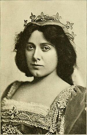 Julia Marlowe as 'Mary Tudor' in 'When Knighthood Was in Flower'
