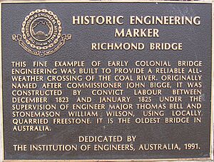 Richmond-Bridge-plaque,-11.4.2005