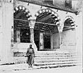 Selimiye Cami kapısında Bulgar askeri