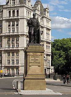 Statue of the Duke of Devonshire in Whitehall (cropped)