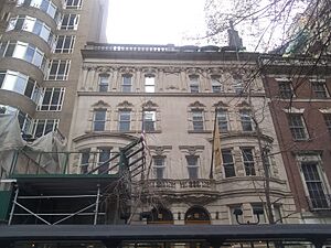 W 54th St Mar 2021 34