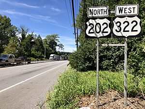 2022-09-02 13 40 20 View north along U.S. Route 202 and west along U.S. Route 322 (Wilmington Pike) just north of Knoll Way in Westtown Township, Chester County, Pennsylvania