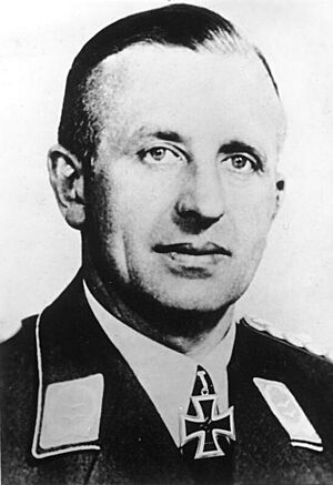 Bundesarchiv Bild 146-2005-0009, Theodor Rowehl