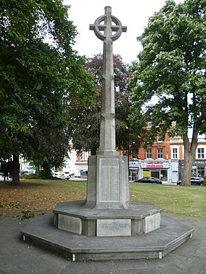 Chipping Barnet war memorial Sept 2016 01