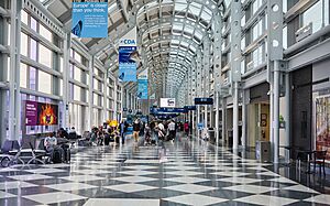 Concourse at O'Hare International Airport near gates B11 and B12