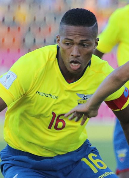 ECUADOR VS PERÚ - RUSIA 2018 (36912282531) (cropped)