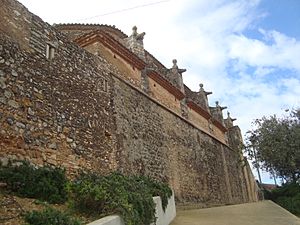 Església parroquial de l'Assumpció. Muralles i sistemes defensius de Benlloch