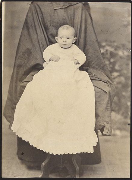Hidden-mother portrait