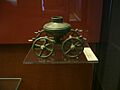 Kesselwagen von Acholshausen — Exponat in der Archäologischen Staatssammlung München