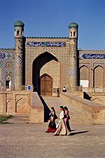 Khudayar Khan Palace, Kokand (495581).jpg