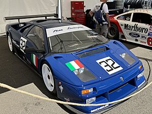 Lamborghini Jota GT1 LM (cropped).jpg