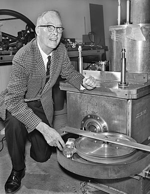 Luis Alvarez with a magnetic monopole detector - Restoration.jpg