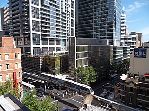 Monorail Crossing George Street Sydney 2010 03