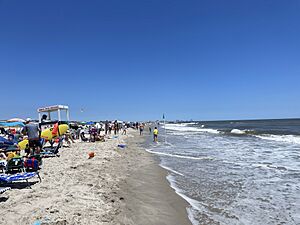 Ocean City NJ beach looking north at 34th Street