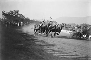 Tournament of Roses chariot race, 1911