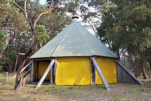 1913 - Penders - 'The Barn', designed by Roy Grounds in the early 1960s as minimalist accommodation for his family. (5053623b1).jpg