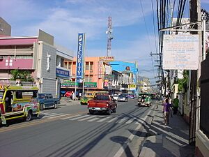 2010.08.25 Fra Quezon Avenue IV