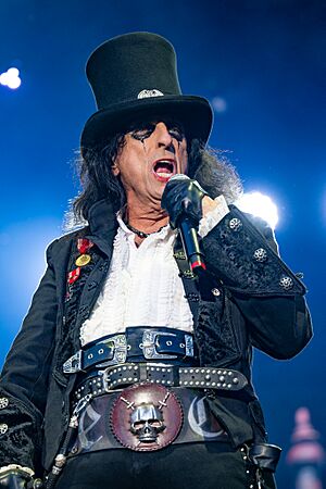 2024 Alice Cooper - by 2eight - 9SC8435.jpg